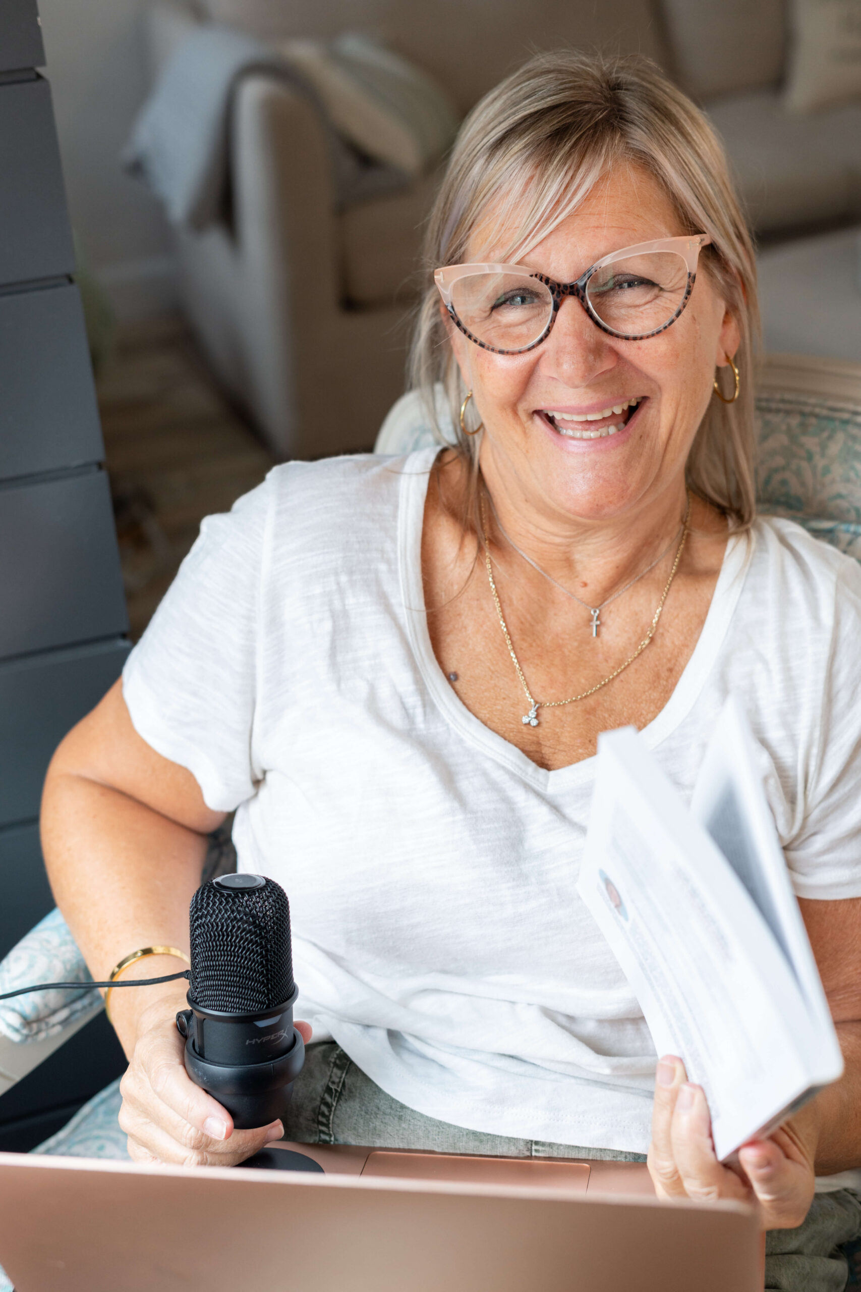 Karen Roy is an author, podcaster and speaker
